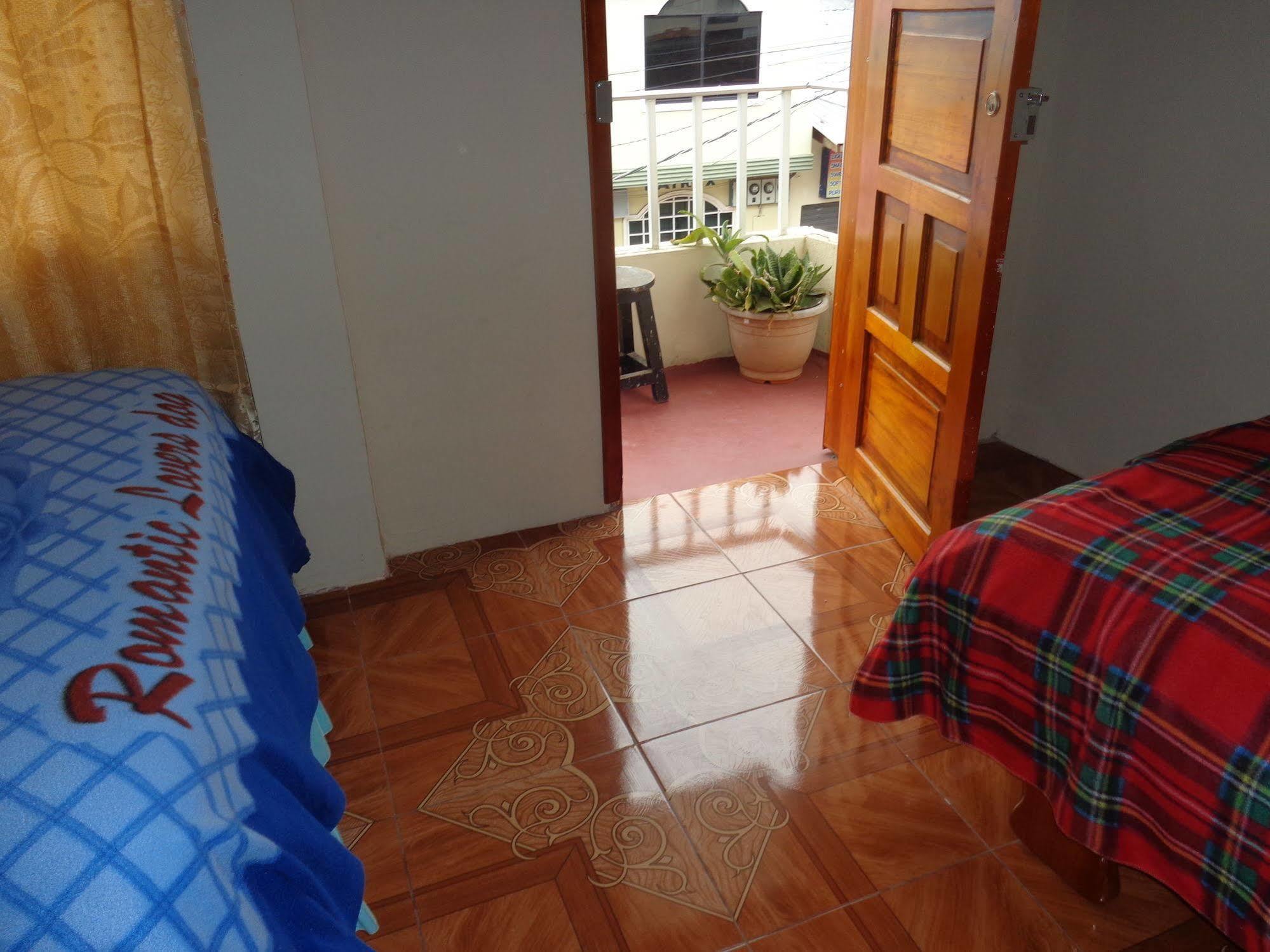 Hostal Miconia Puerto Ayora  Exterior foto